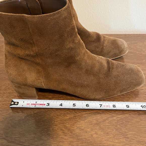 UO Elle Suede Ankle Boot - Picture 7 of 11